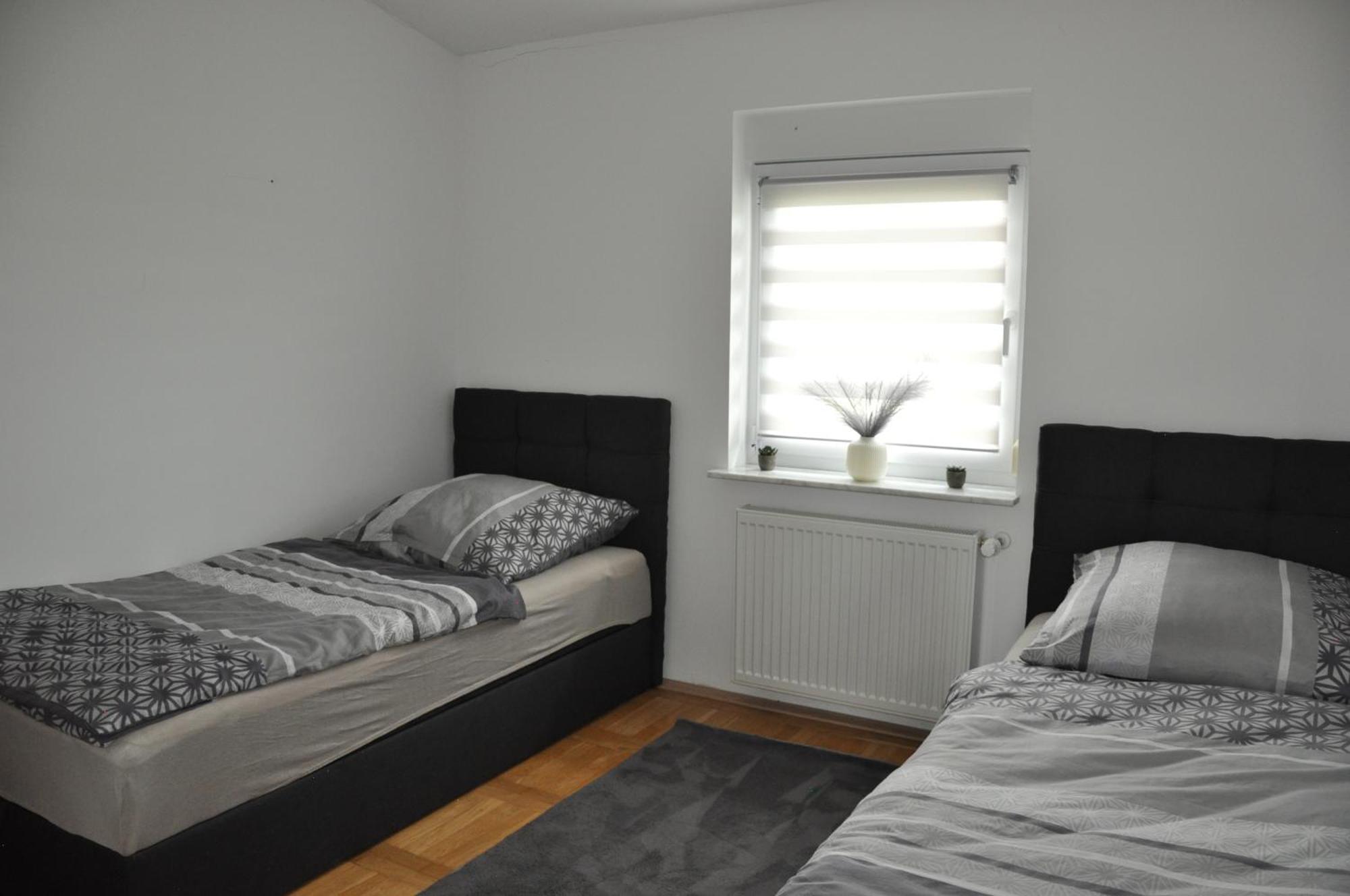 Ferienwohnung "Julka" Kostenloses W-Lan Giebelstadt Esterno foto